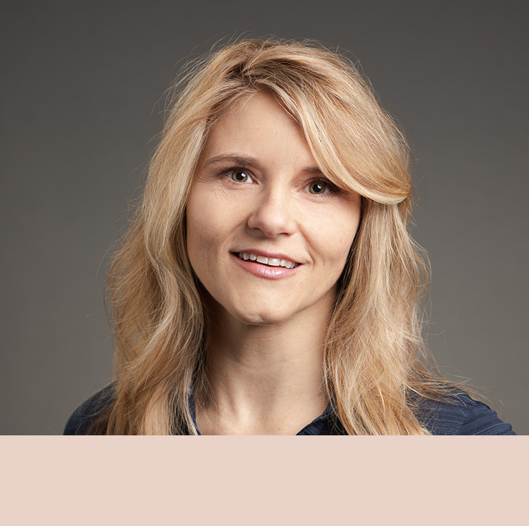 Angela Gardner Hill Electric 770 5e98d2ca35249