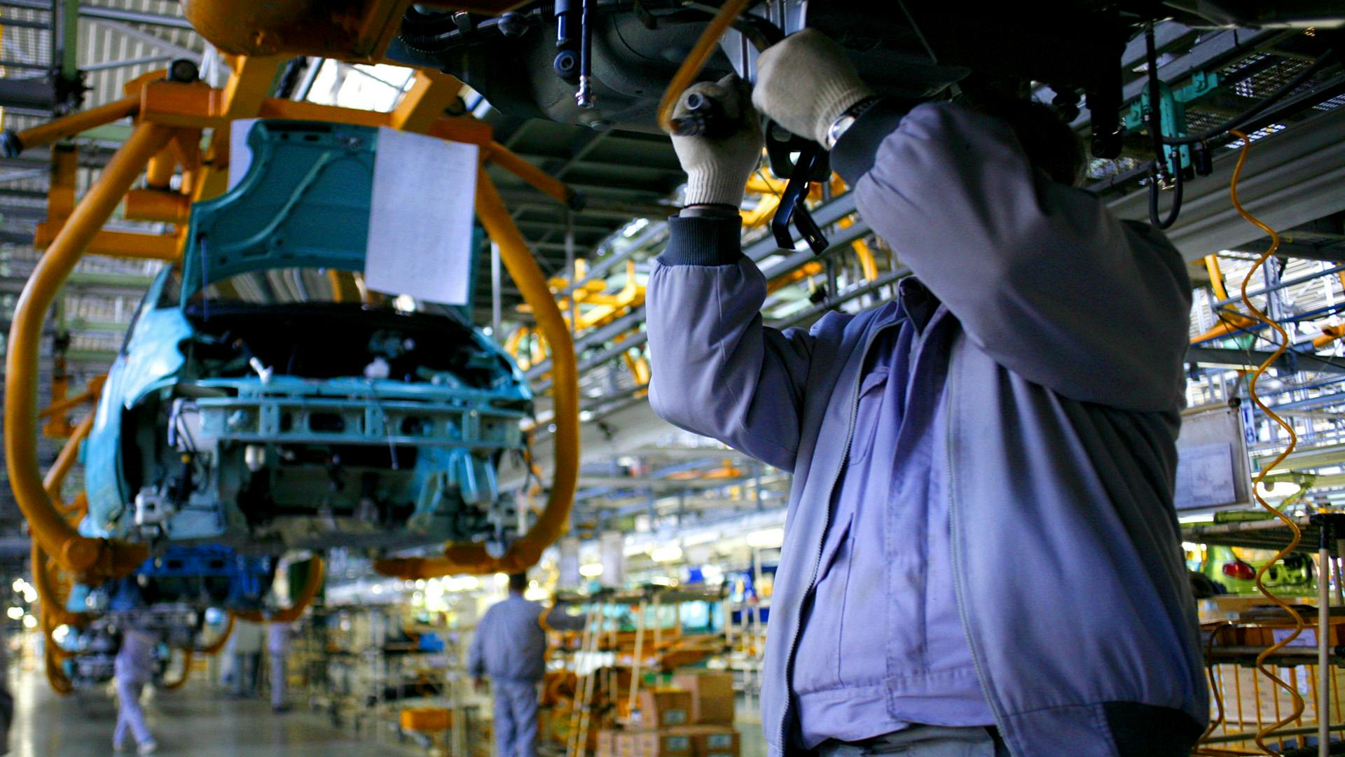 6621604f5c71c8001ef25521 Indutrial Auto Assenbly Photo 31660527 Tudor Vint